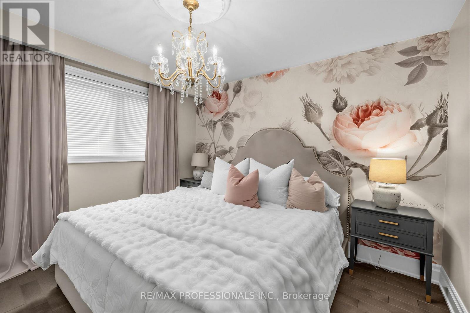 182 Gracefield Avenue, Toronto (rustic), Ontario