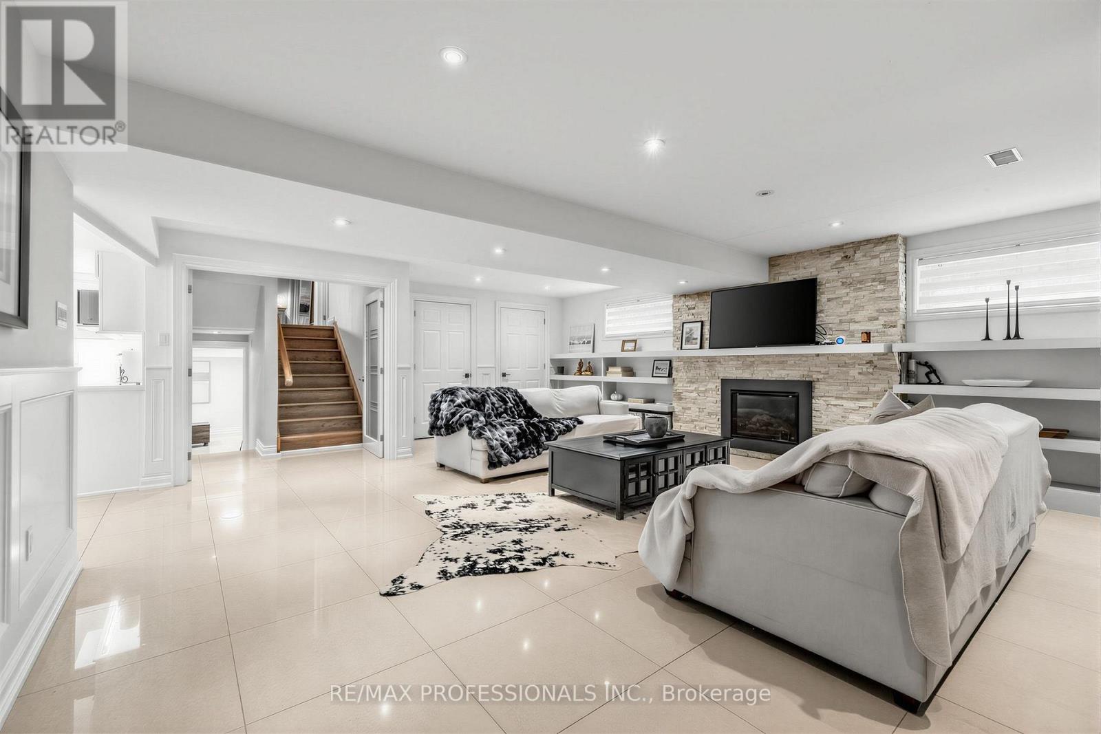 182 Gracefield Avenue, Toronto (rustic), Ontario
