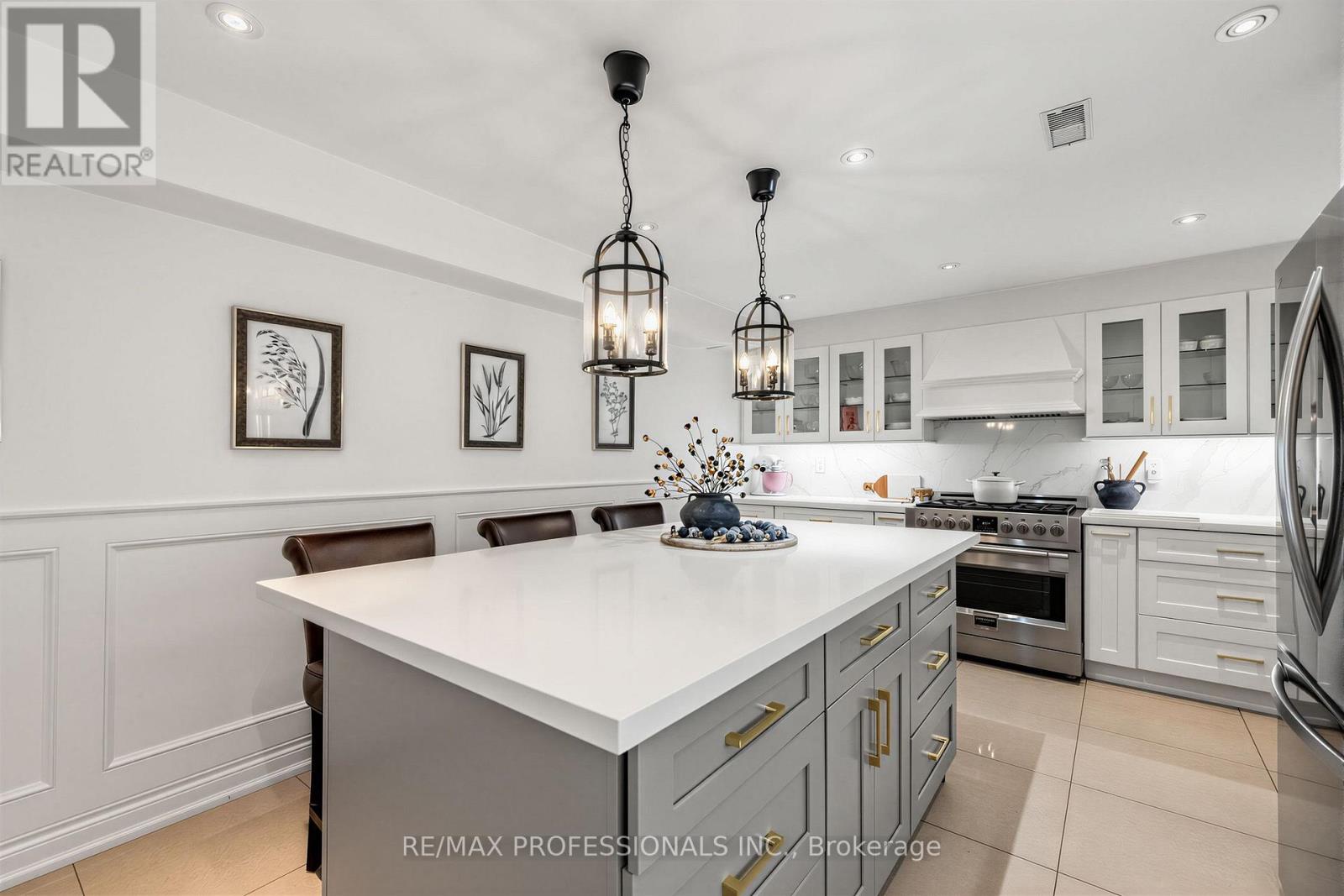 182 Gracefield Avenue, Toronto (rustic), Ontario