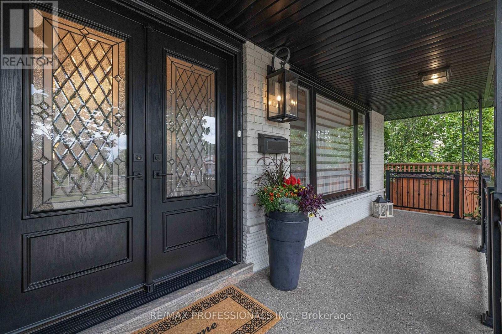 182 Gracefield Avenue, Toronto (rustic), Ontario