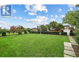 182 GRACEFIELD AVENUE