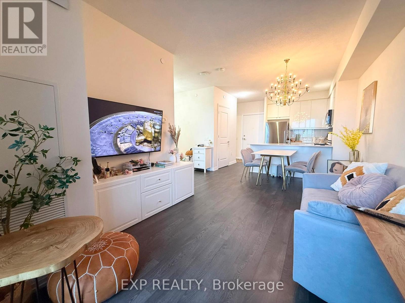 520 - 50 Thomas Riley Road, Toronto (islington-city Centre West), Ontario