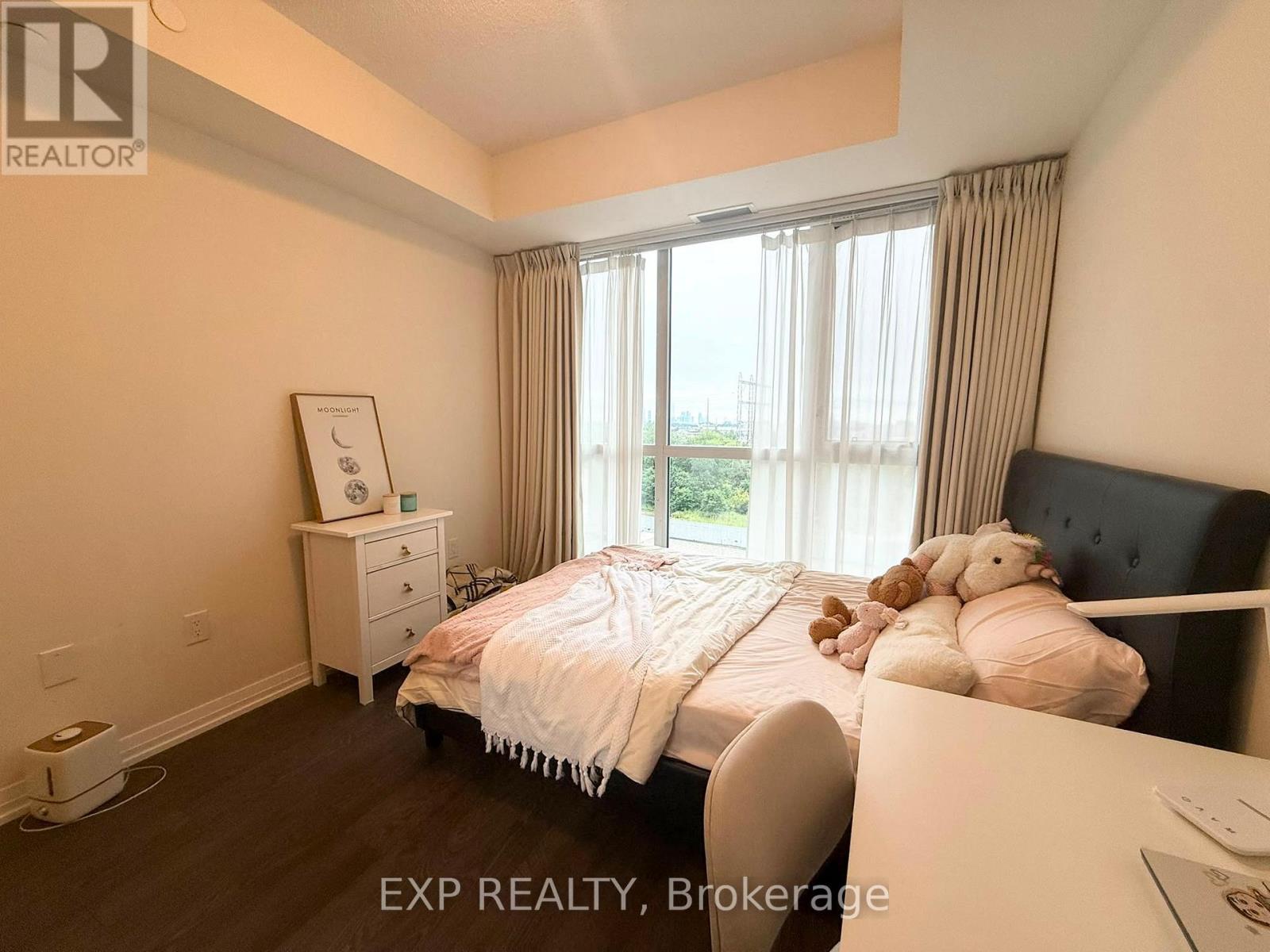 520 - 50 Thomas Riley Road, Toronto (islington-city Centre West), Ontario