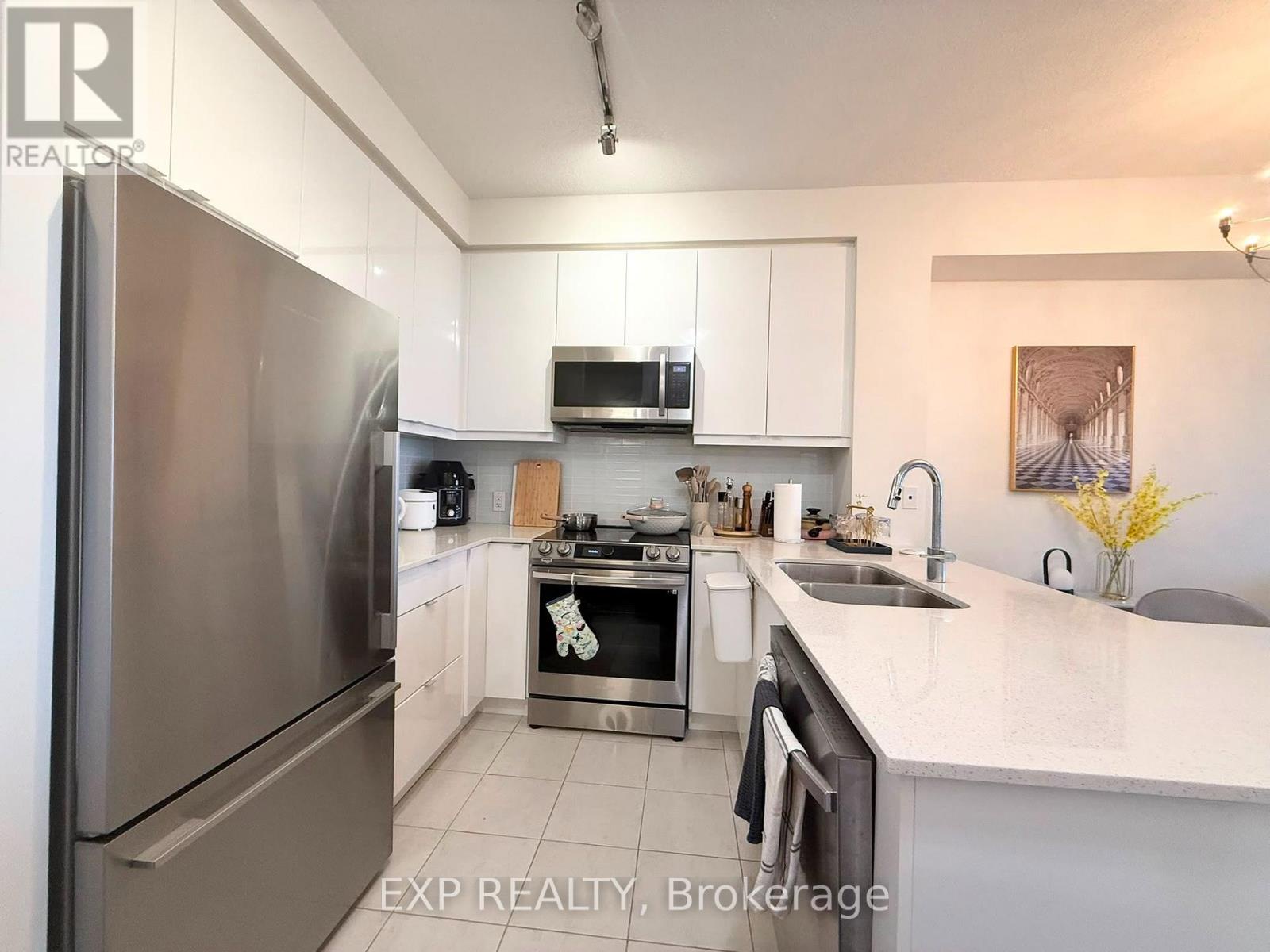 520 - 50 Thomas Riley Road, Toronto (islington-city Centre West), Ontario