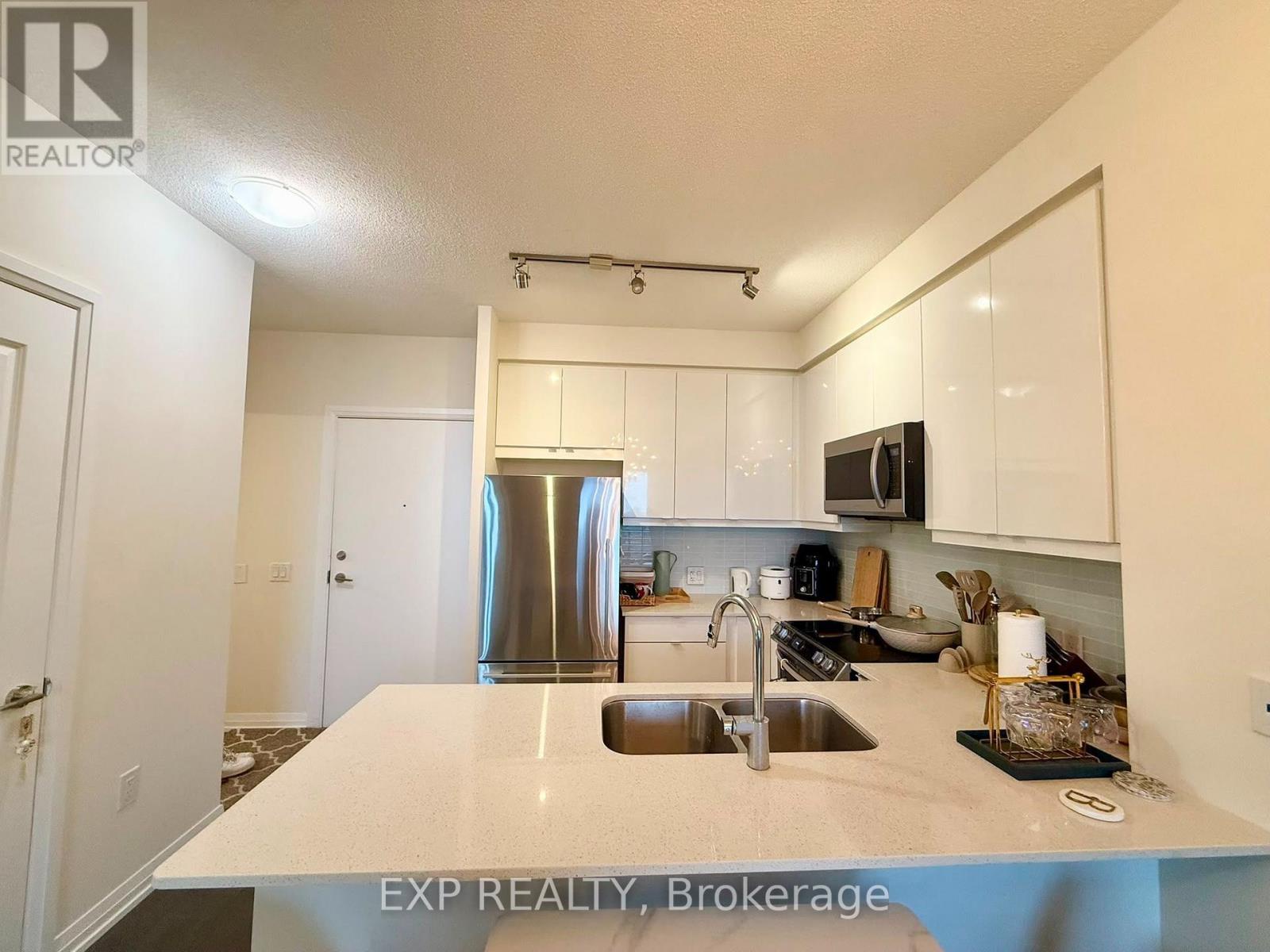 520 - 50 Thomas Riley Road, Toronto (islington-city Centre West), Ontario