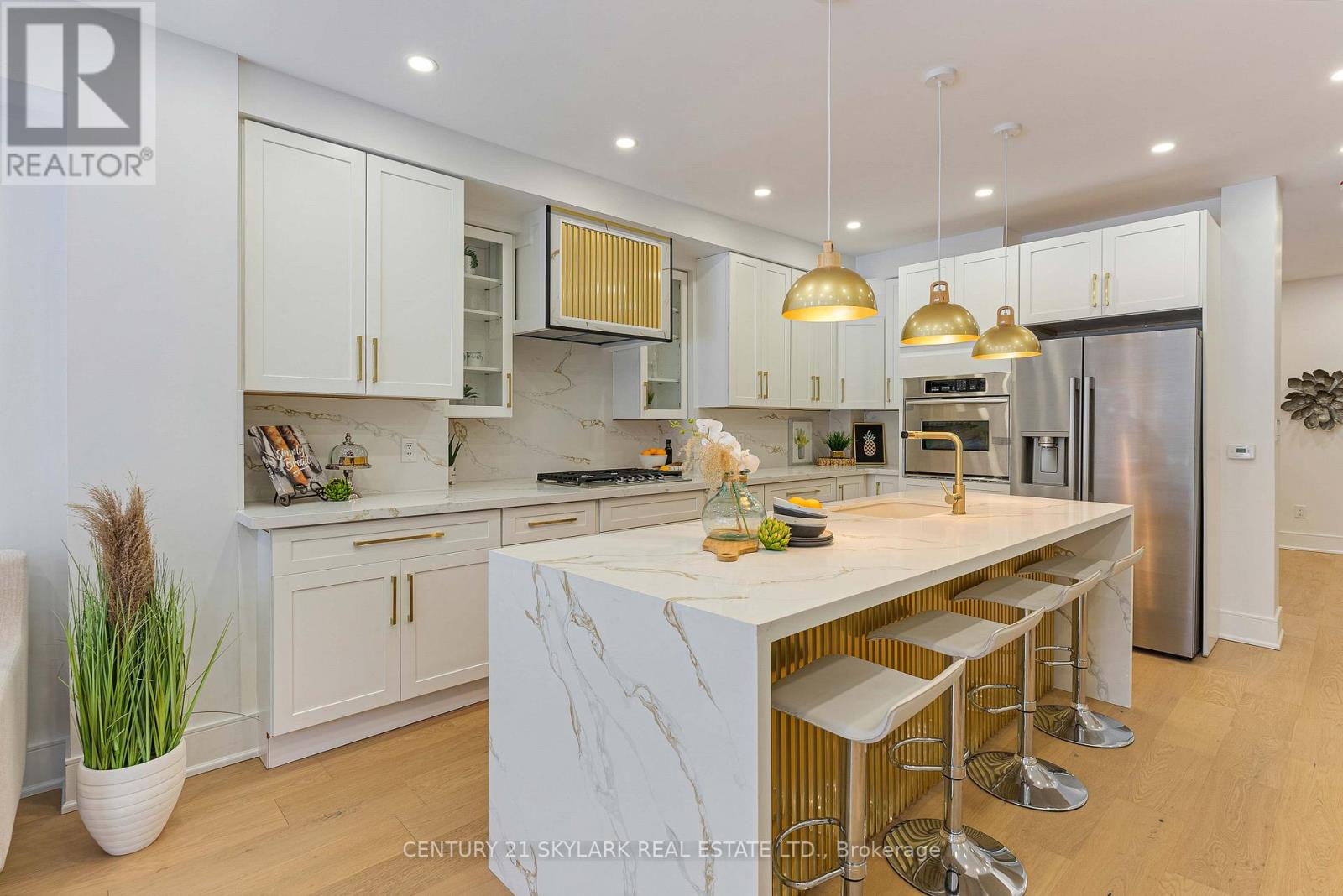 208 Gainsborough Road, Toronto (woodbine Corridor), Ontario