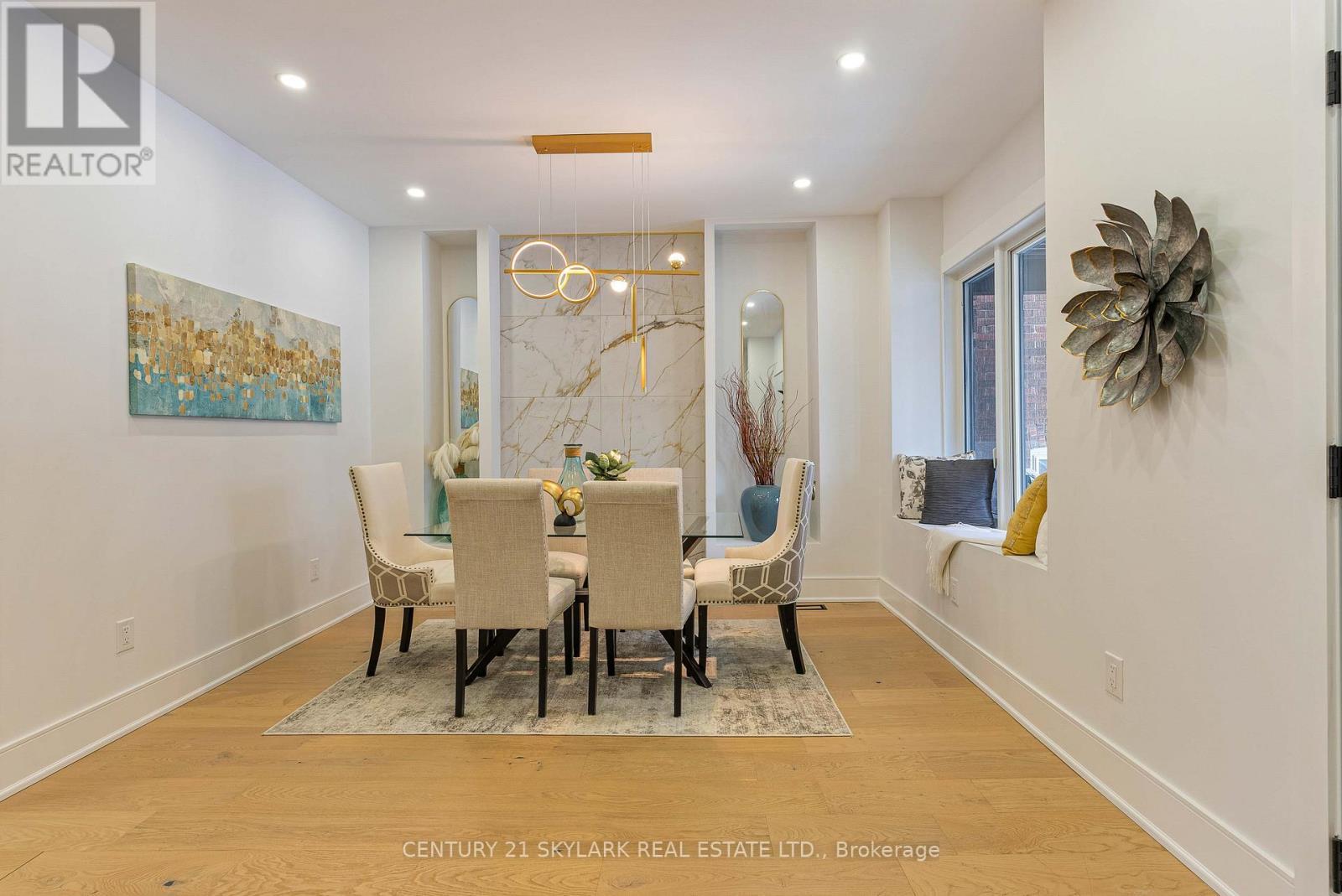208 Gainsborough Road, Toronto (woodbine Corridor), Ontario