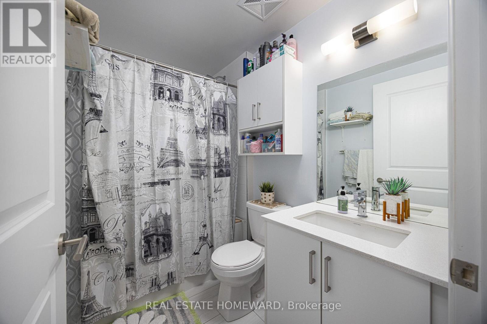 605 - 1630 Queen Street E, Toronto (the Beaches), Ontario