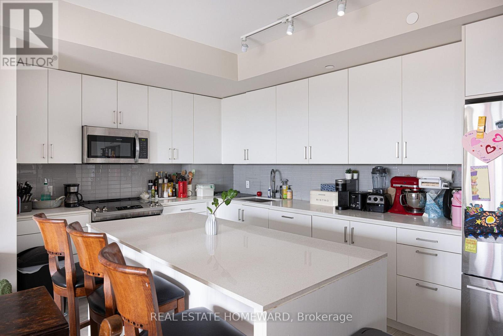 605 - 1630 Queen Street E, Toronto (the Beaches), Ontario