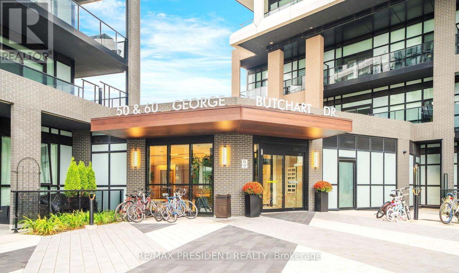 112 - 60 George Butchart Drive, Toronto (downsview-roding-cfb), Ontario
