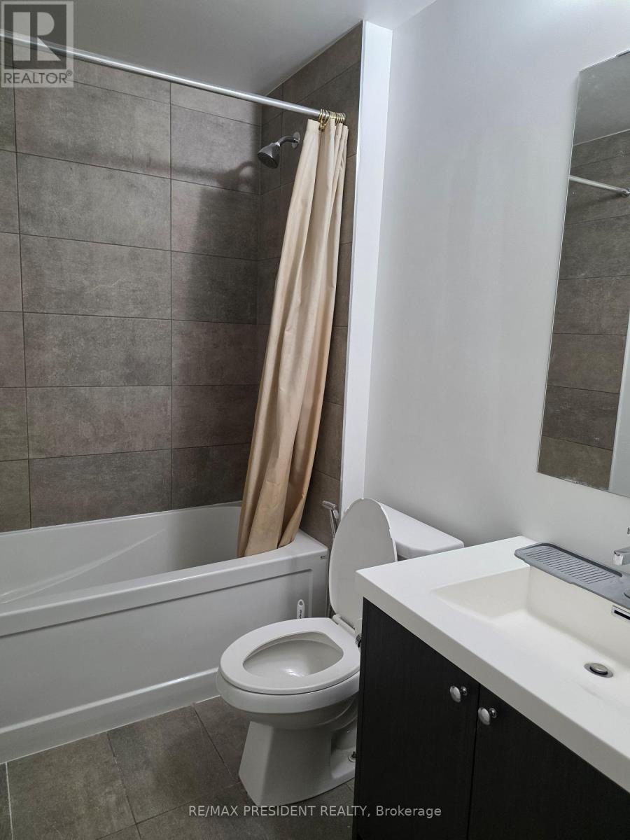 112 - 60 George Butchart Drive, Toronto (downsview-roding-cfb), Ontario