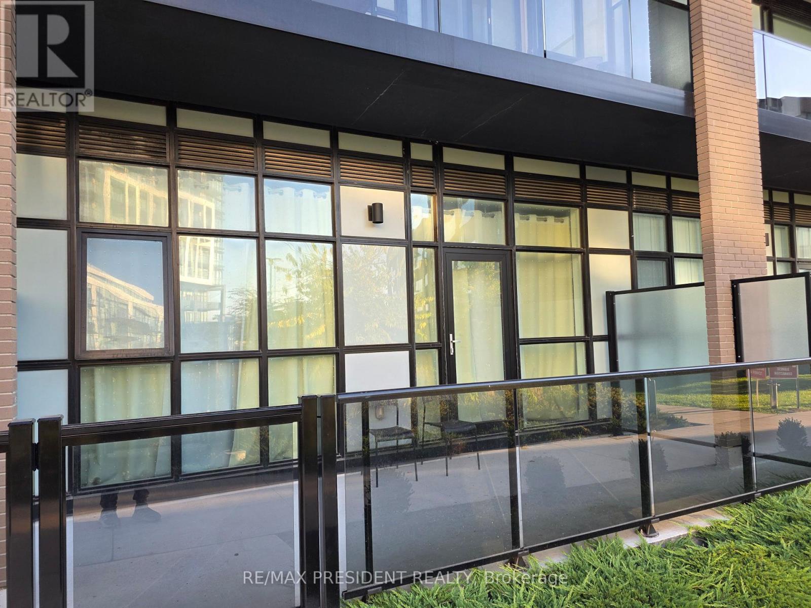 112 - 60 George Butchart Drive, Toronto (downsview-roding-cfb), Ontario