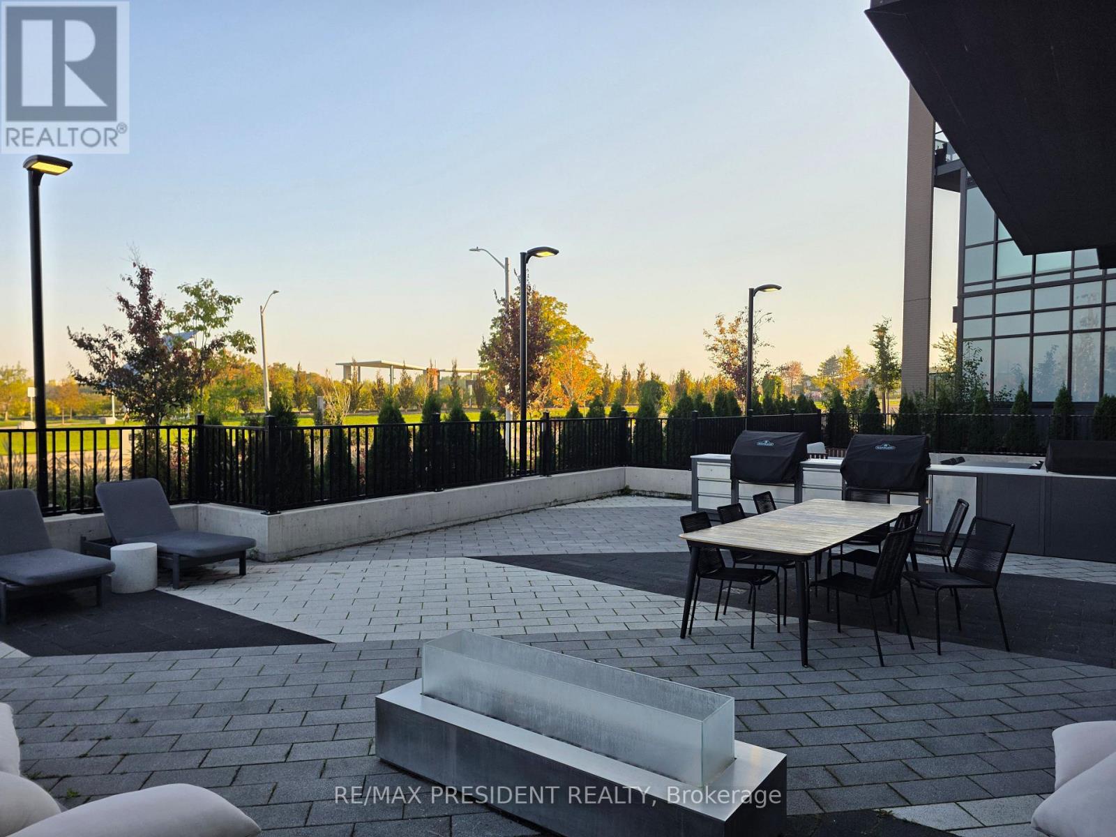 112 - 60 George Butchart Drive, Toronto (downsview-roding-cfb), Ontario