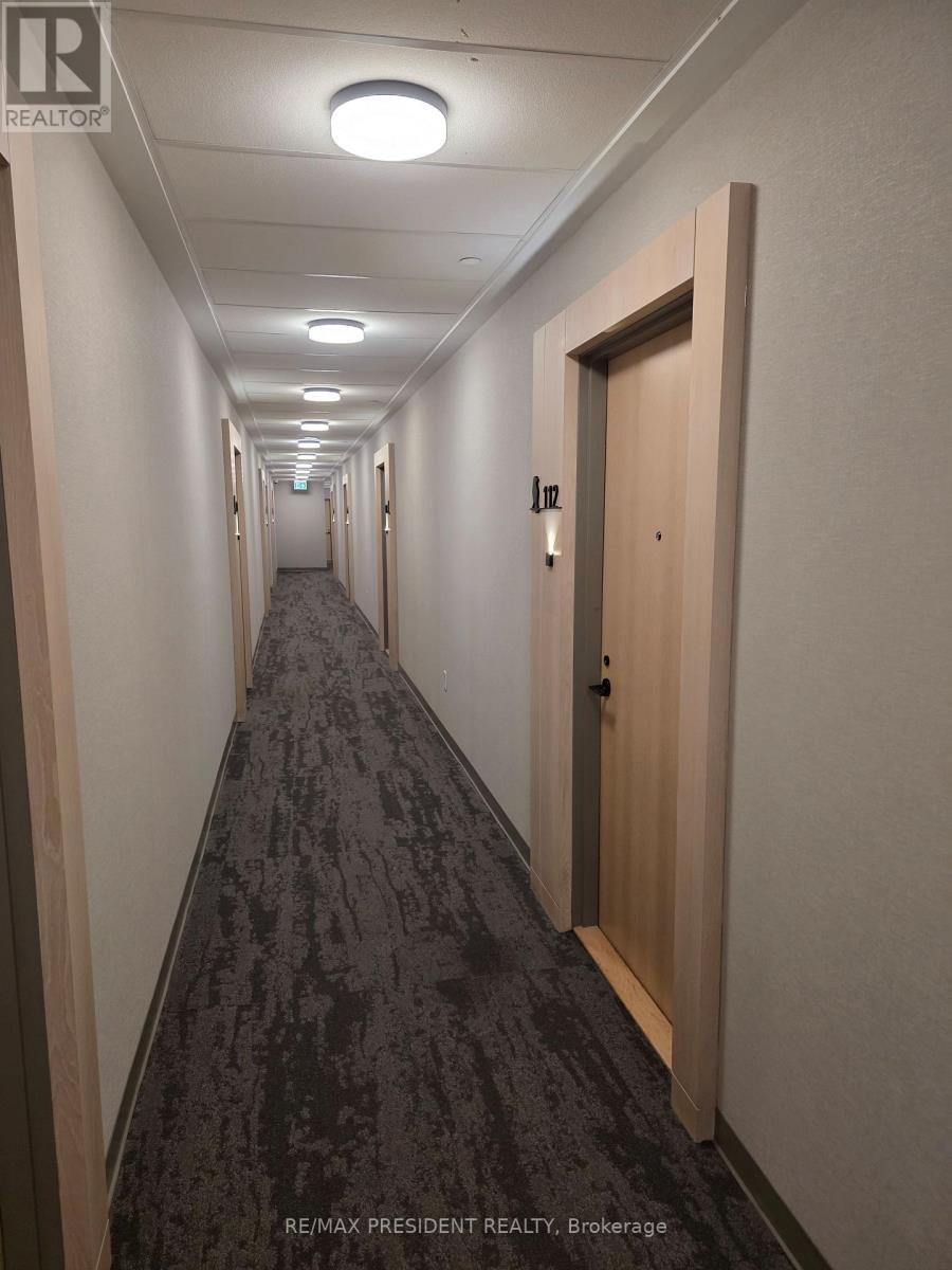 112 - 60 George Butchart Drive, Toronto (downsview-roding-cfb), Ontario