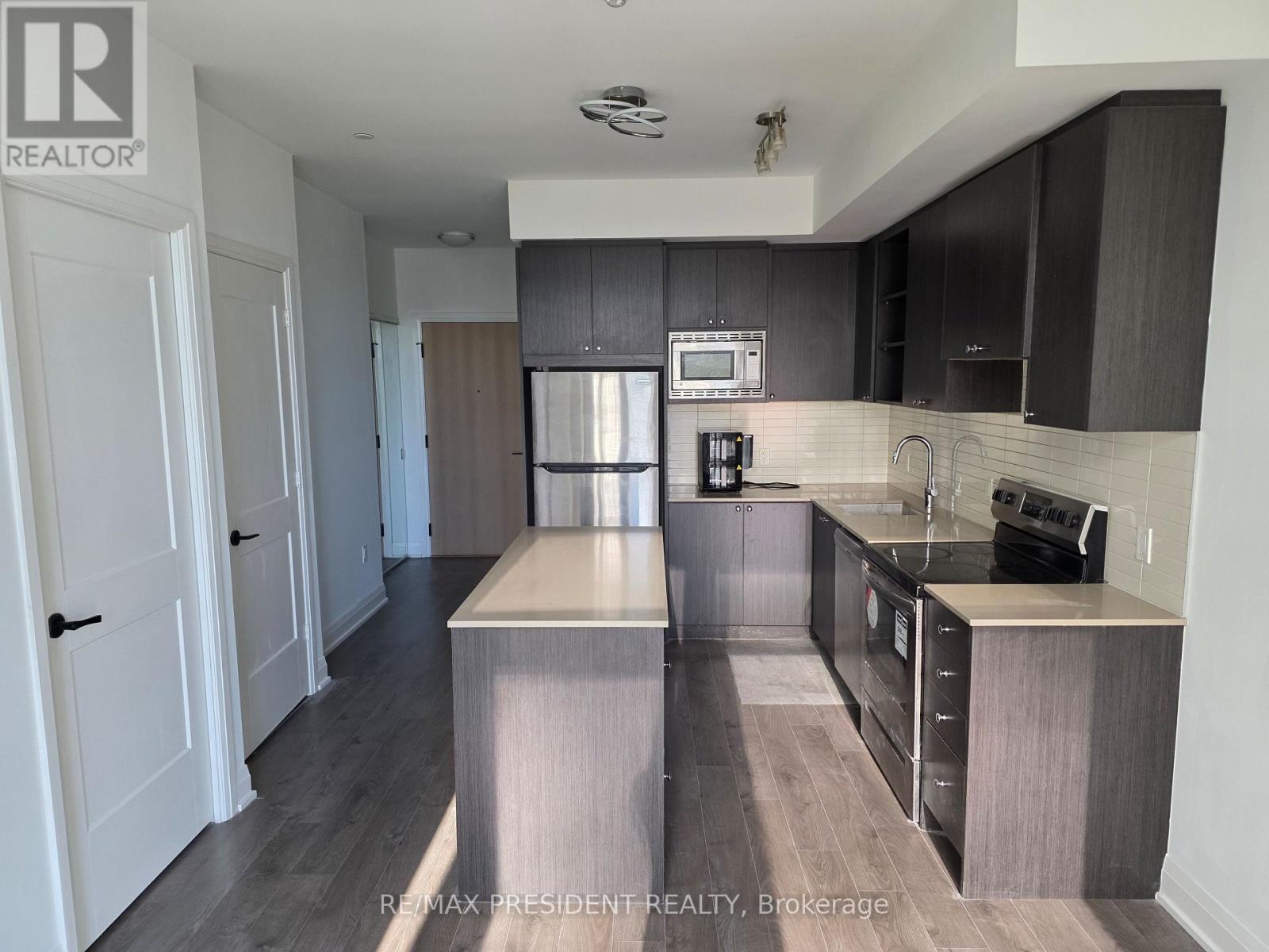 112 - 60 George Butchart Drive, Toronto (downsview-roding-cfb), Ontario
