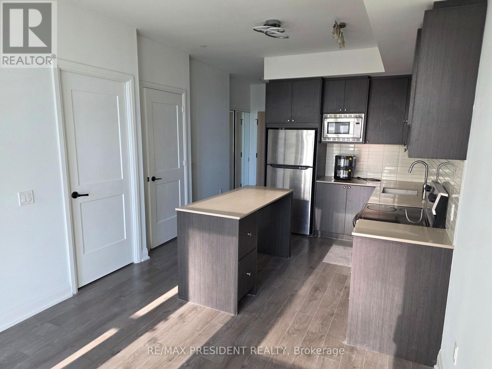 112 - 60 George Butchart Drive, Toronto (downsview-roding-cfb), Ontario