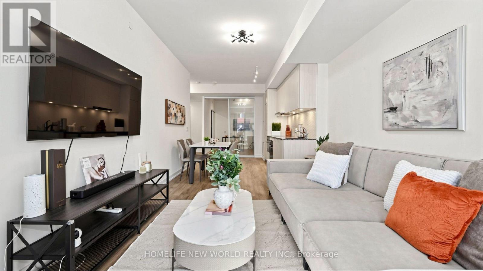 813 - 158 Front Street E, Toronto (moss Park), Ontario