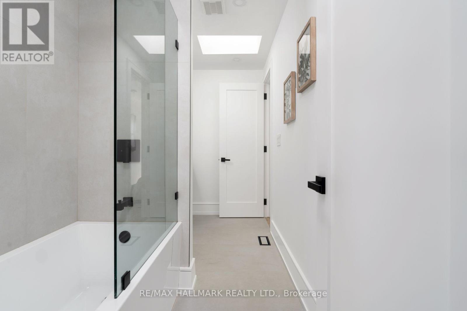104 Yardley Avenue, Toronto (o'connor-parkview), Ontario