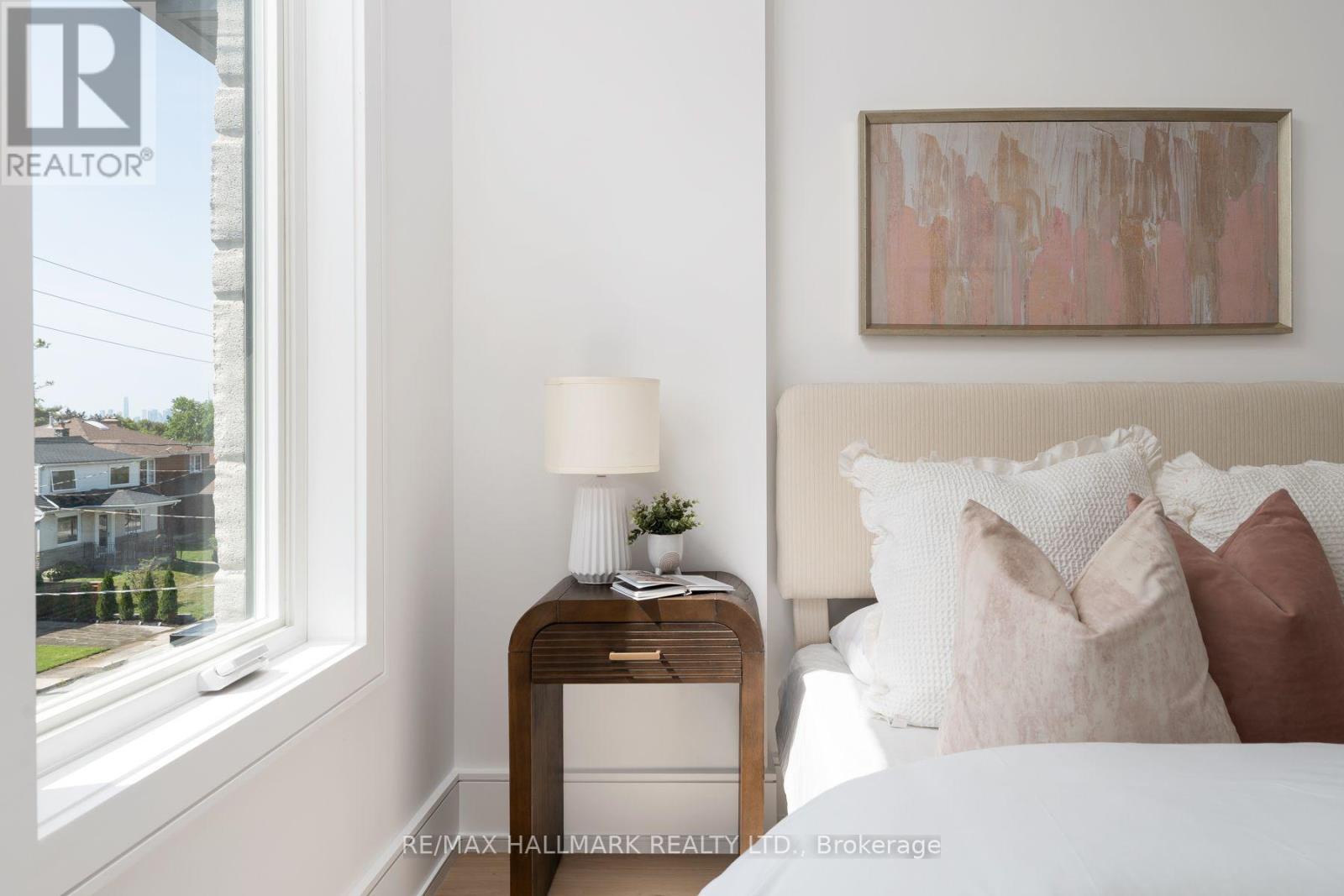 104 Yardley Avenue, Toronto (o'connor-parkview), Ontario