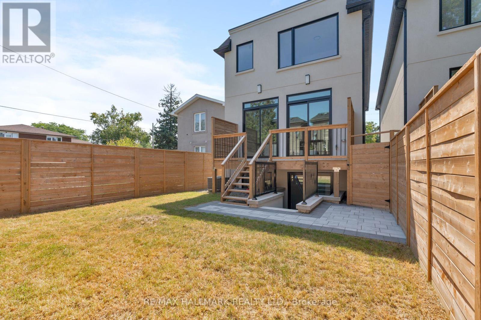 104 Yardley Avenue, Toronto (o'connor-parkview), Ontario