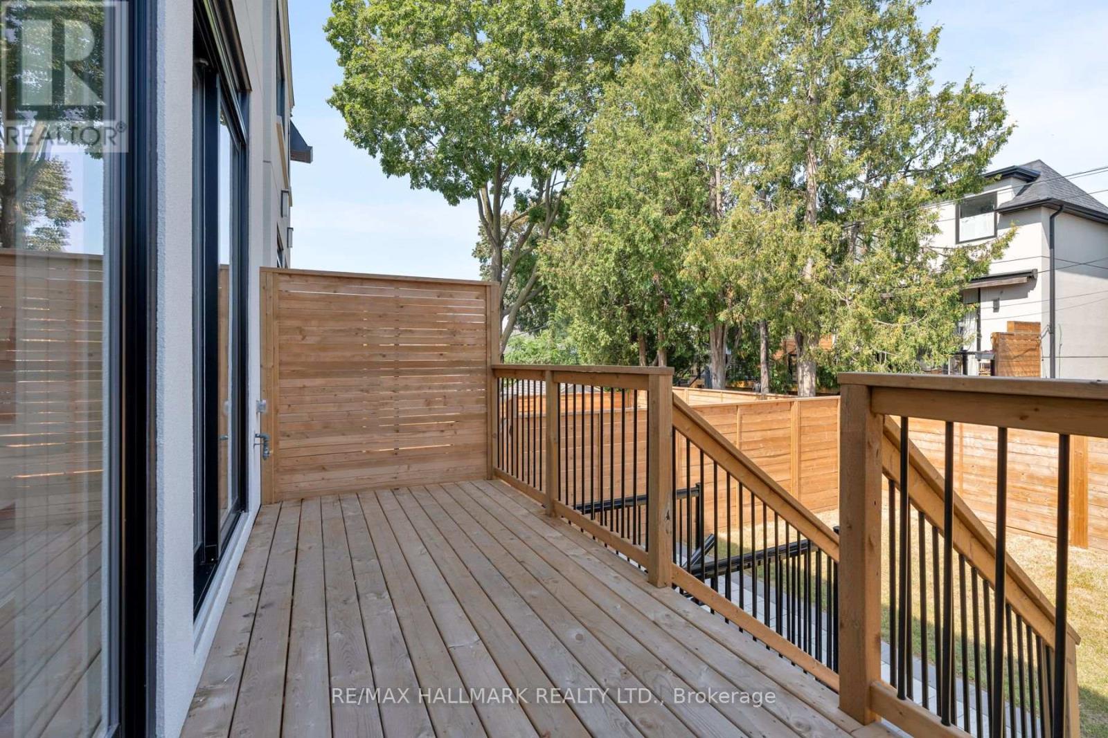 104 Yardley Avenue, Toronto (o'connor-parkview), Ontario