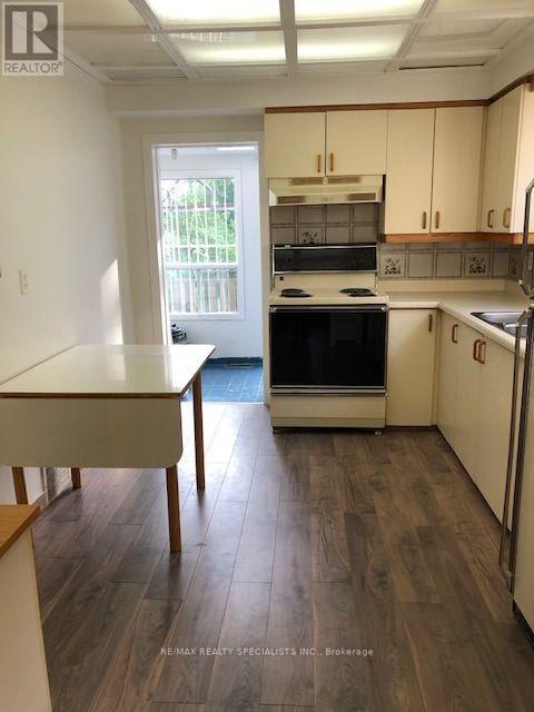 52a Rockcliffe Boulevard, Toronto (rockcliffe-smythe), Ontario