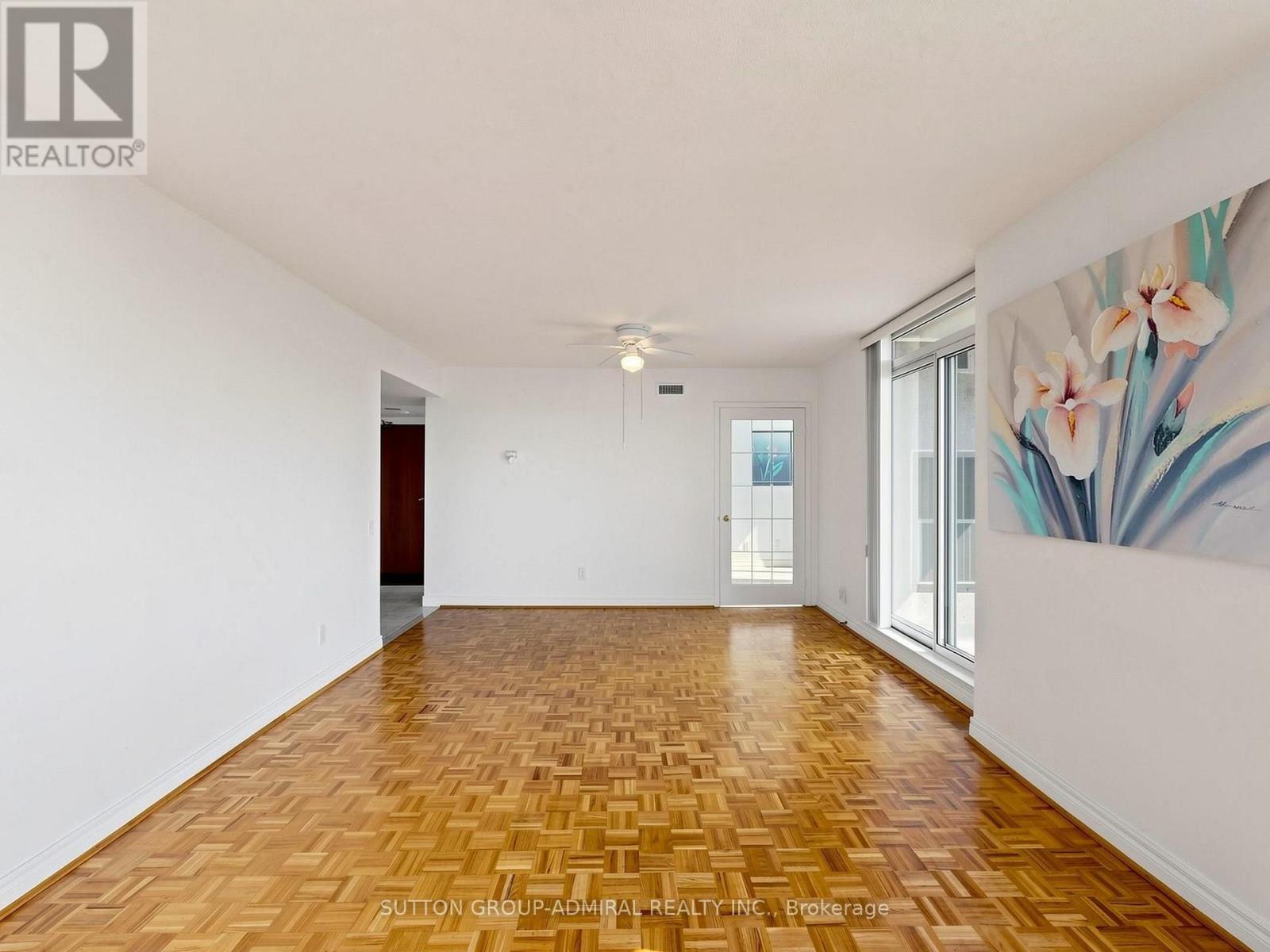 1004 - 2 Covington Road, Toronto (englemount-lawrence), Ontario