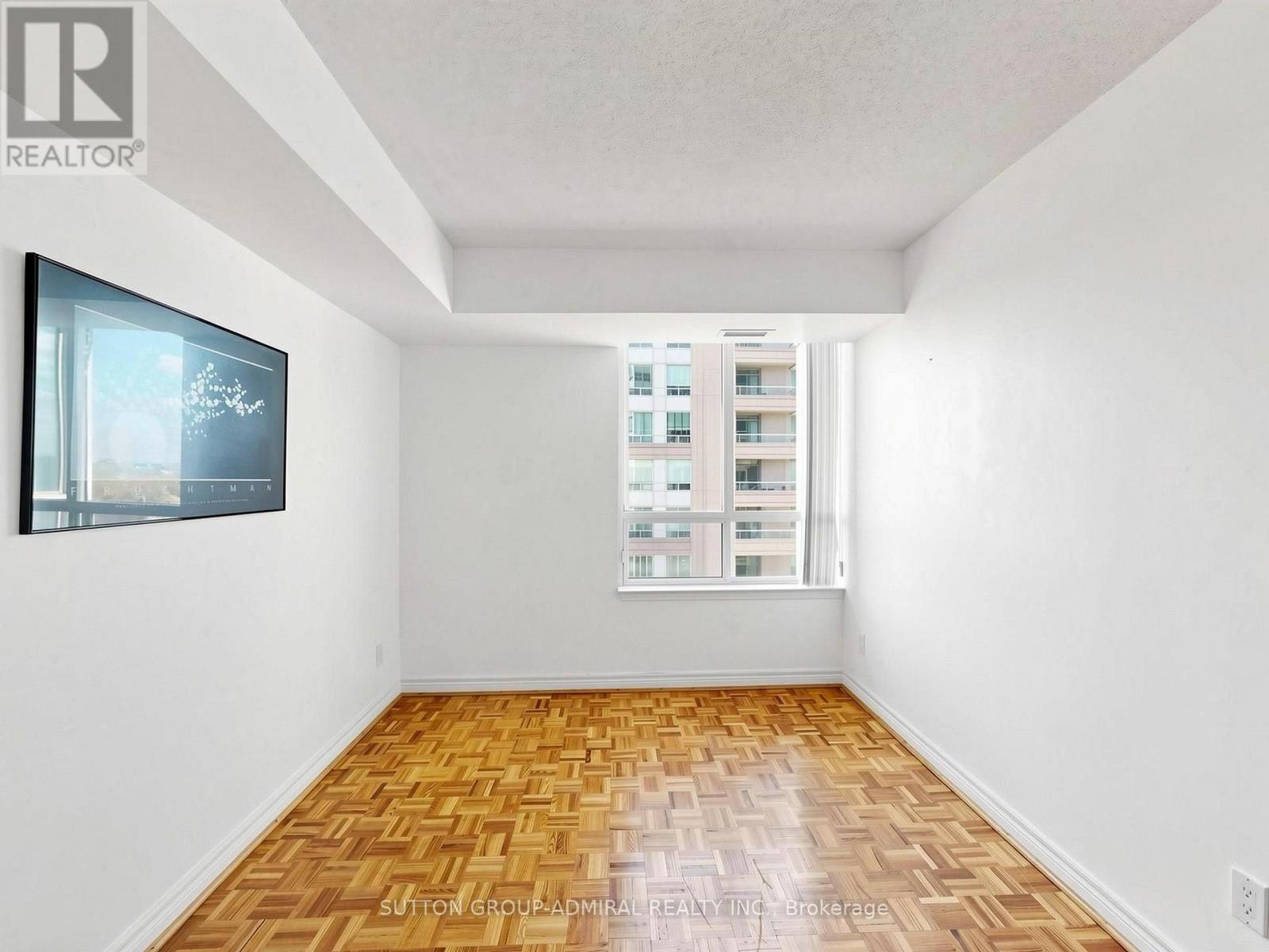 1004 - 2 Covington Road, Toronto (englemount-lawrence), Ontario