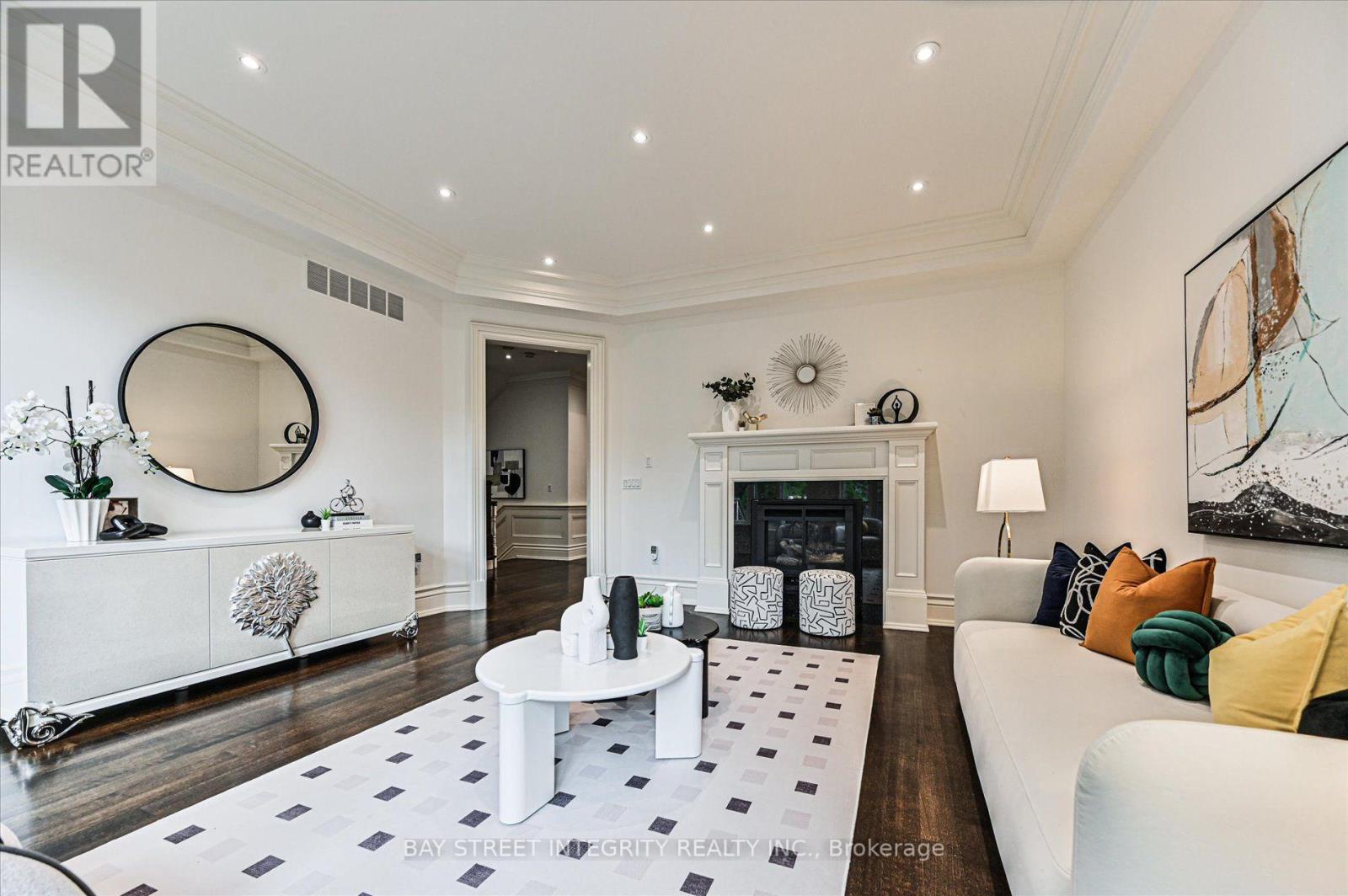 5 Westgrove Crescent, Toronto (bedford Park-nortown), Ontario