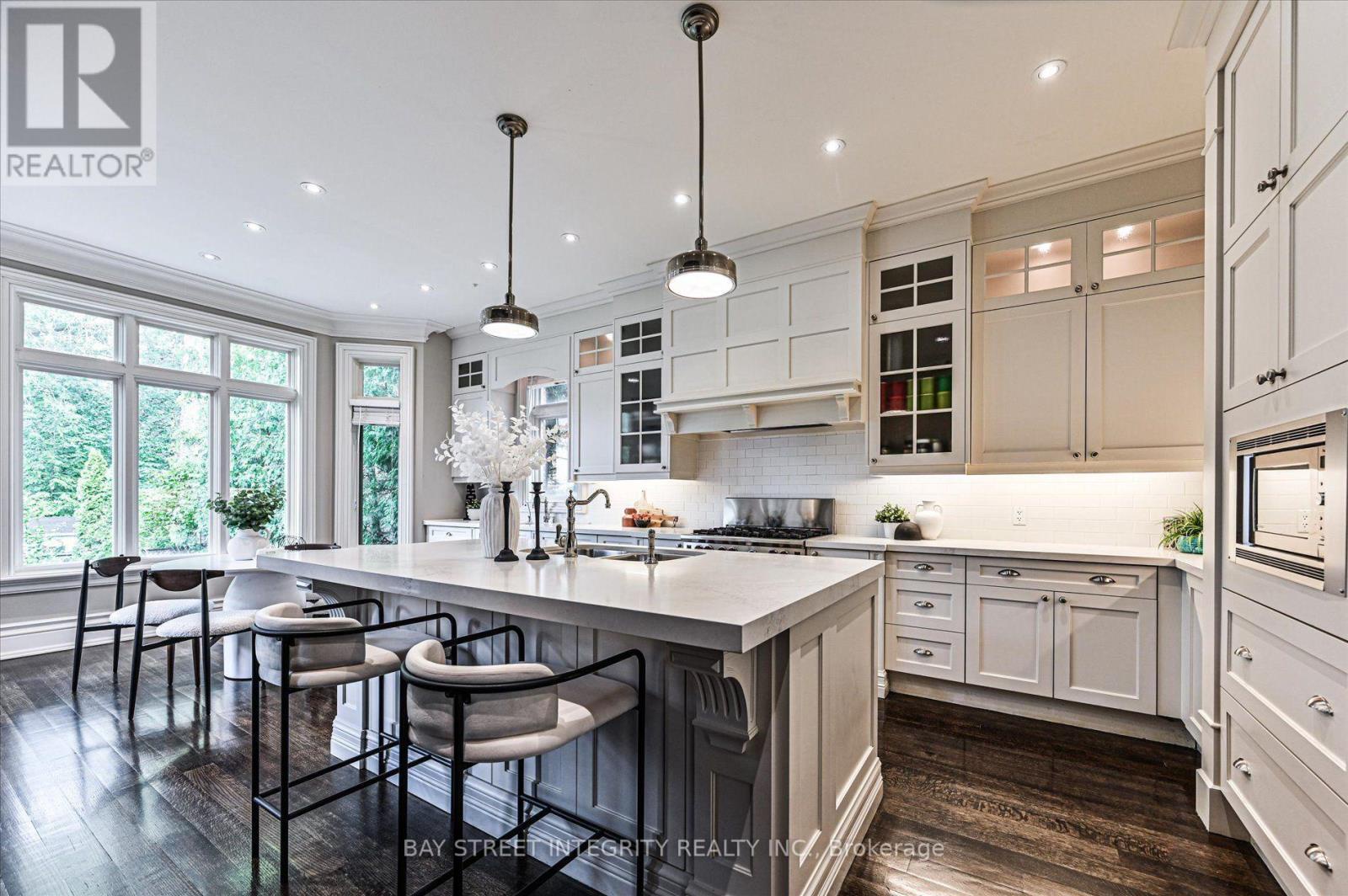 5 Westgrove Crescent, Toronto (bedford Park-nortown), Ontario