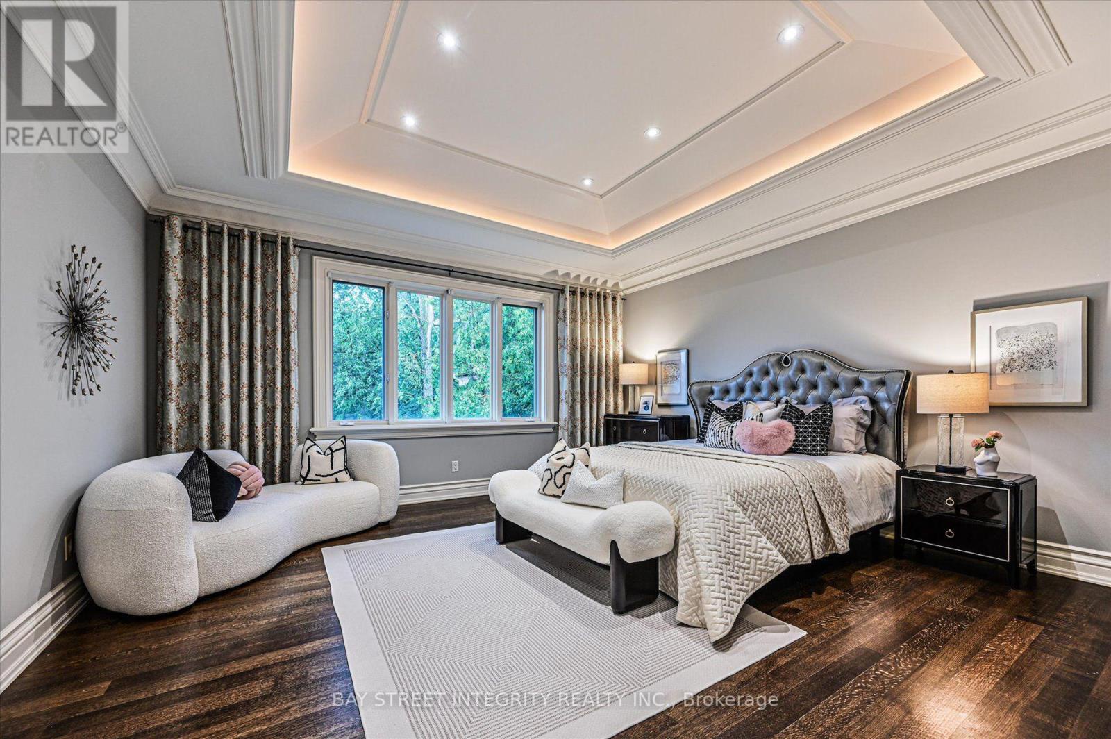 5 Westgrove Crescent, Toronto (bedford Park-nortown), Ontario