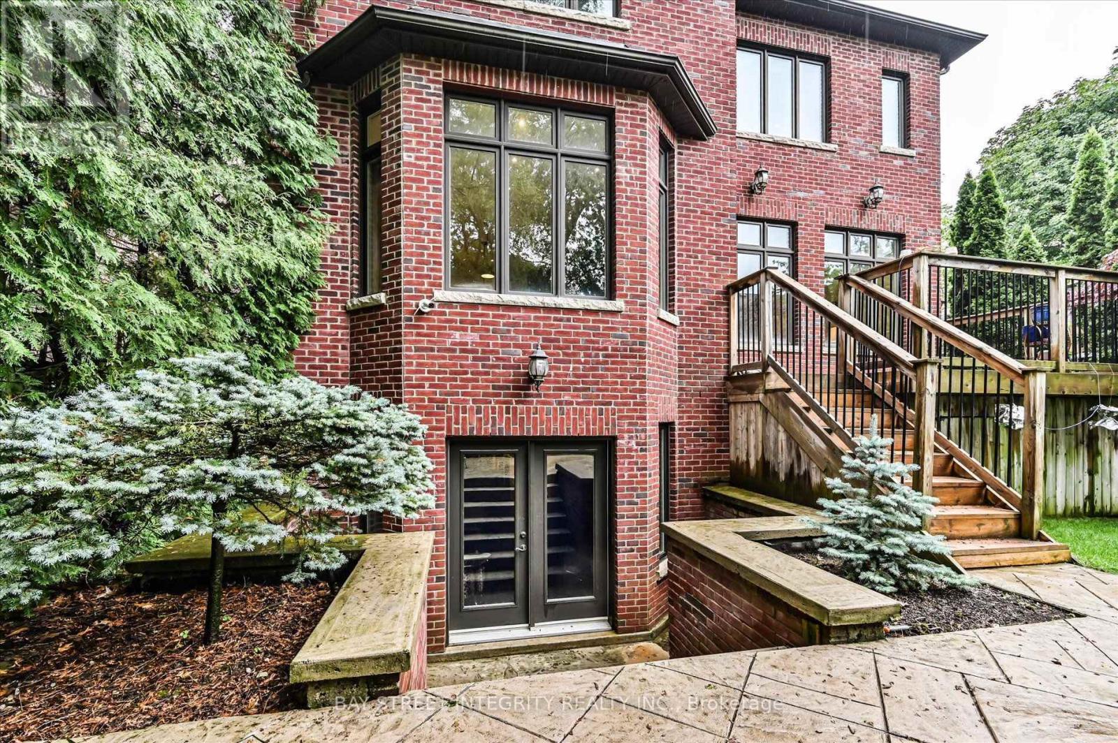 5 Westgrove Crescent, Toronto (bedford Park-nortown), Ontario