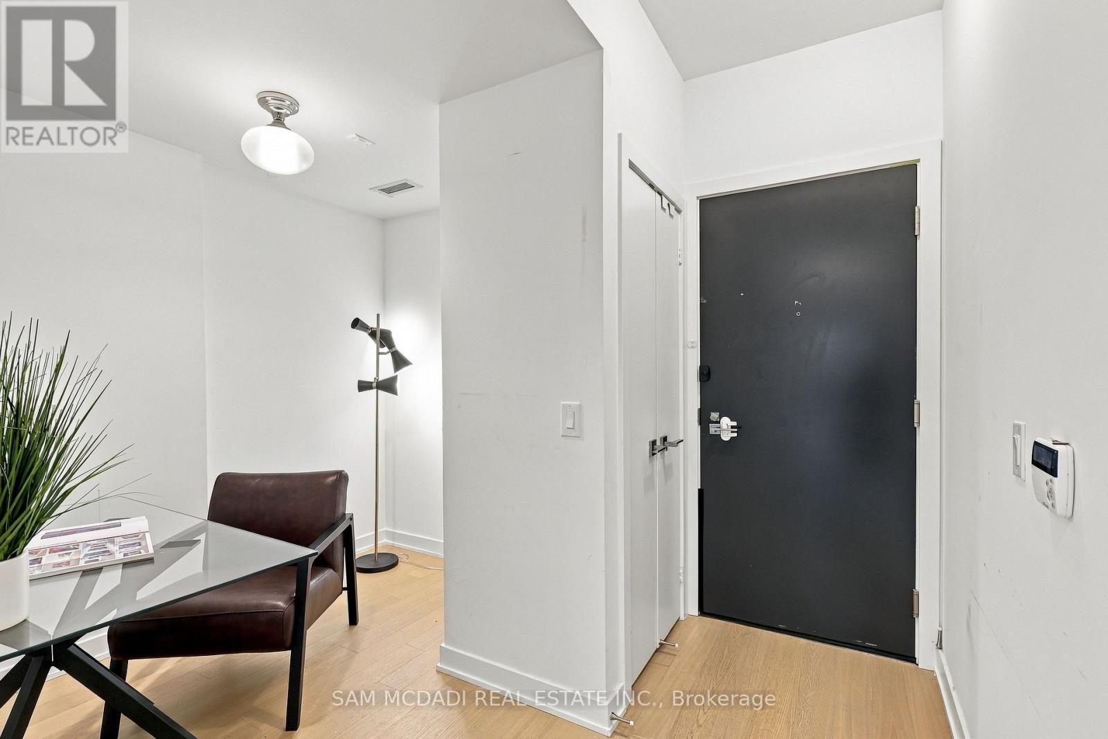 Th27 - 15 Beverley Street, Toronto (kensington-chinatown), Ontario