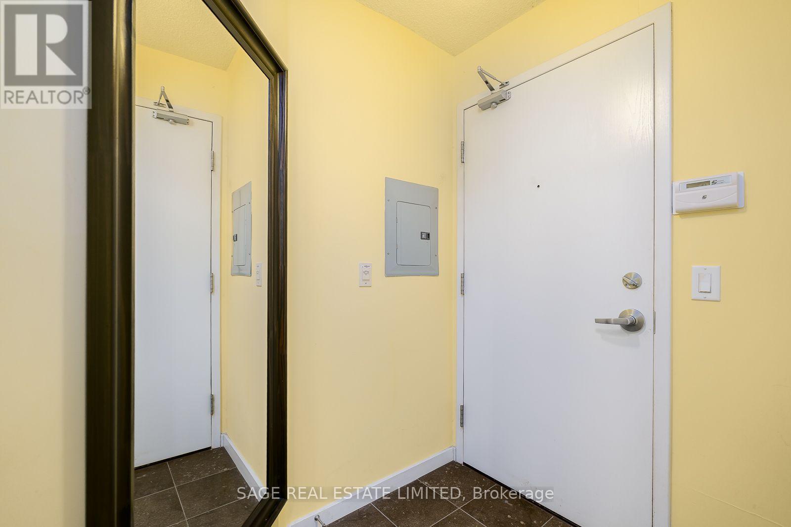 1705 - 208 Queens Quay W, Toronto (waterfront Communities), Ontario