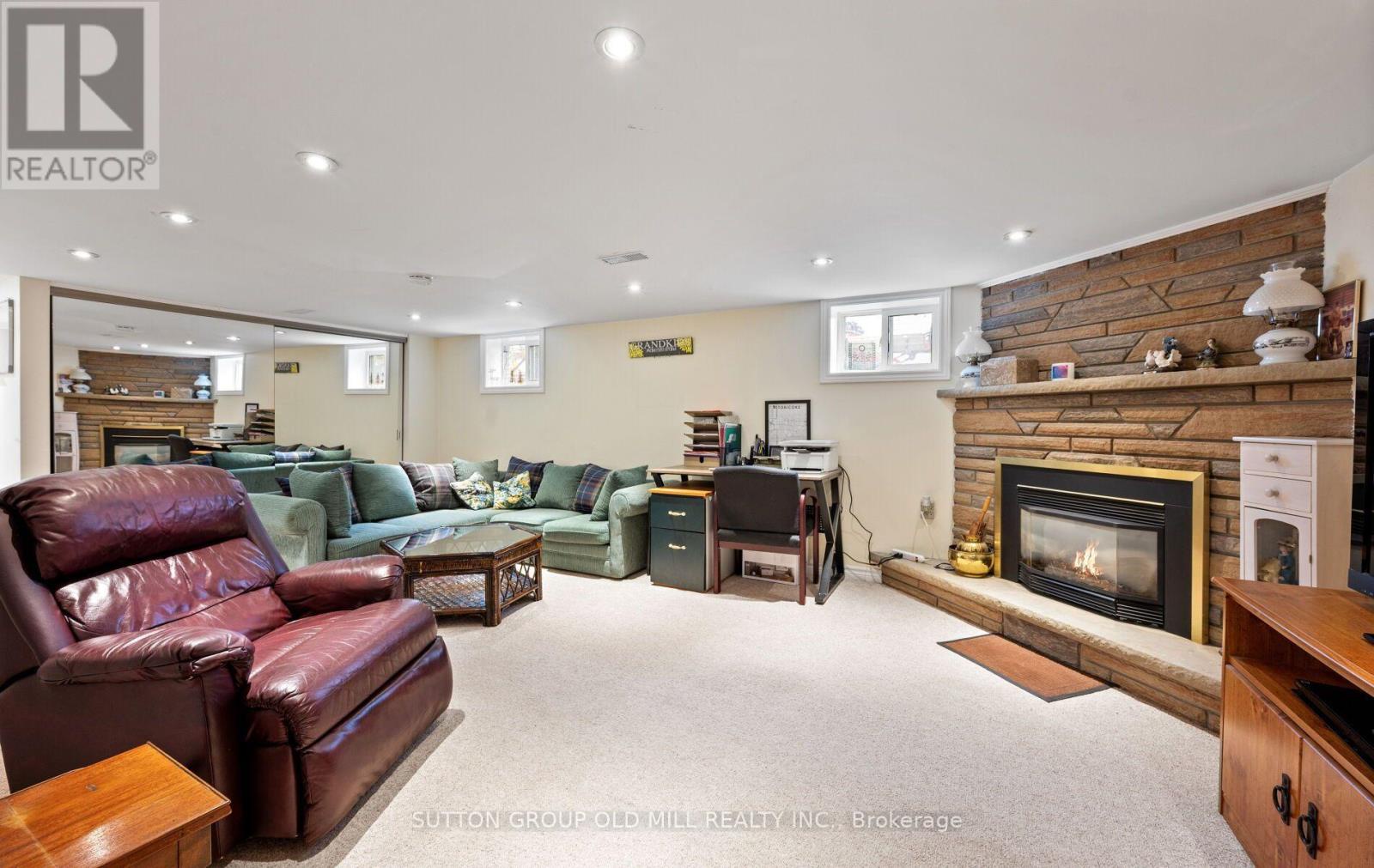 63 Westhead Road, Toronto (alderwood), Ontario
