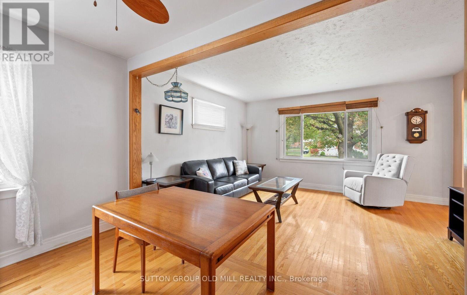 63 Westhead Road, Toronto (alderwood), Ontario