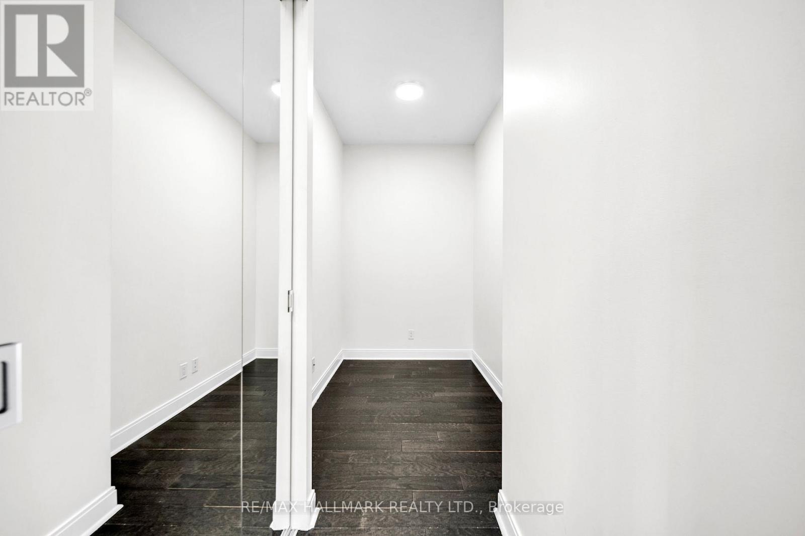 2708 - 825 Church Street, Toronto (rosedale-moore Park), Ontario