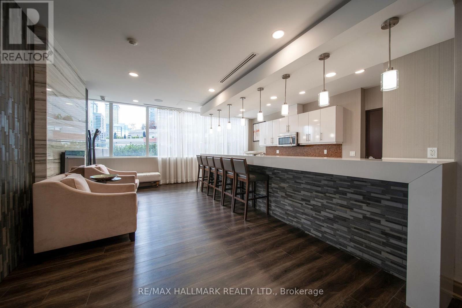 2708 - 825 Church Street, Toronto (rosedale-moore Park), Ontario