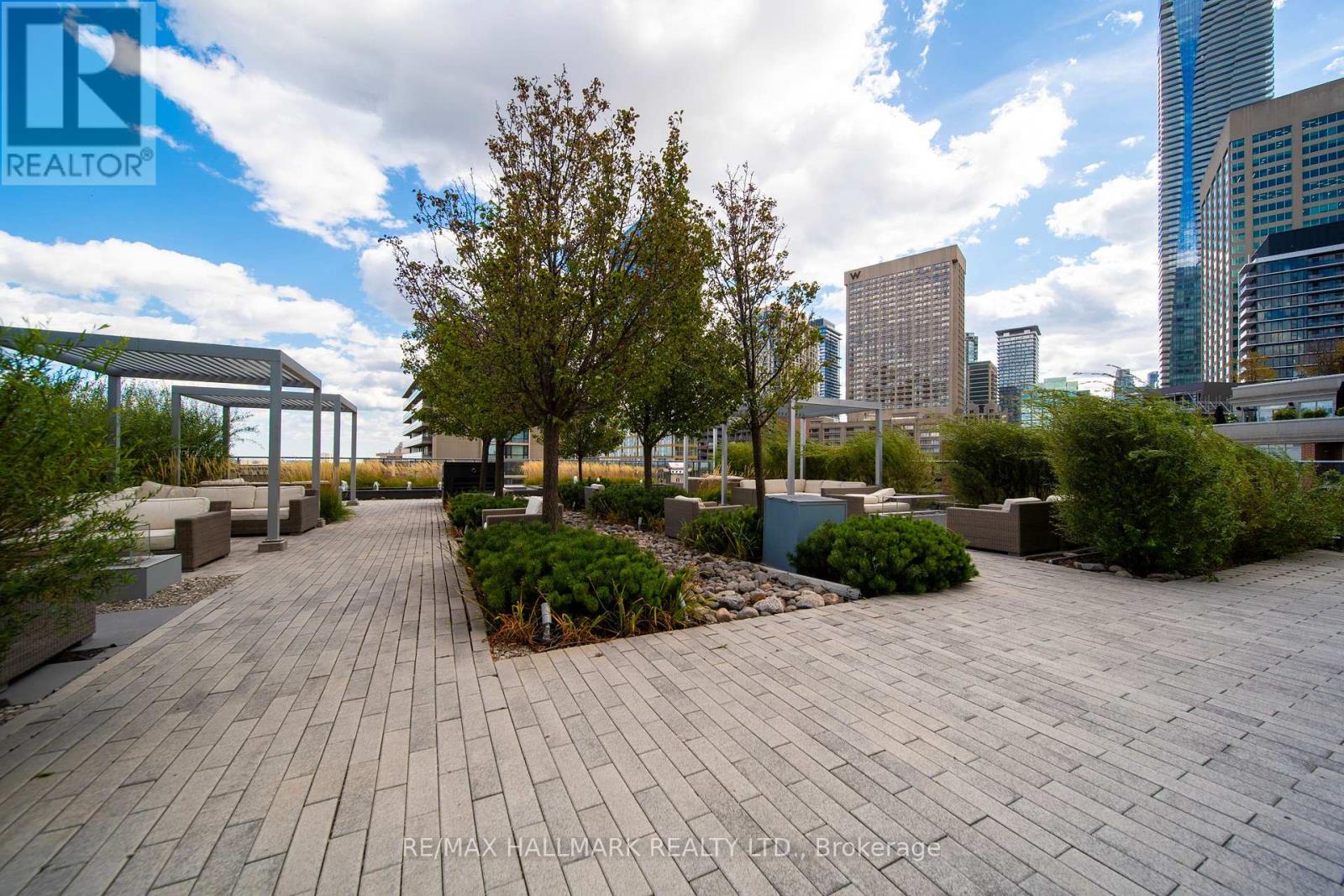2708 - 825 Church Street, Toronto (rosedale-moore Park), Ontario