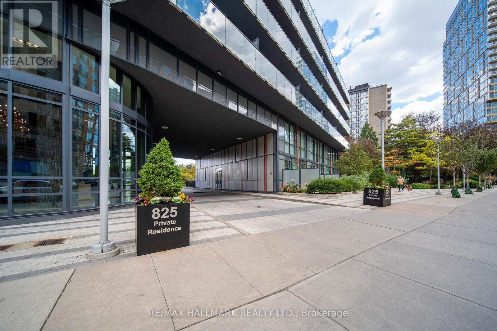 2708 - 825 Church Street, Toronto (rosedale-moore Park), Ontario