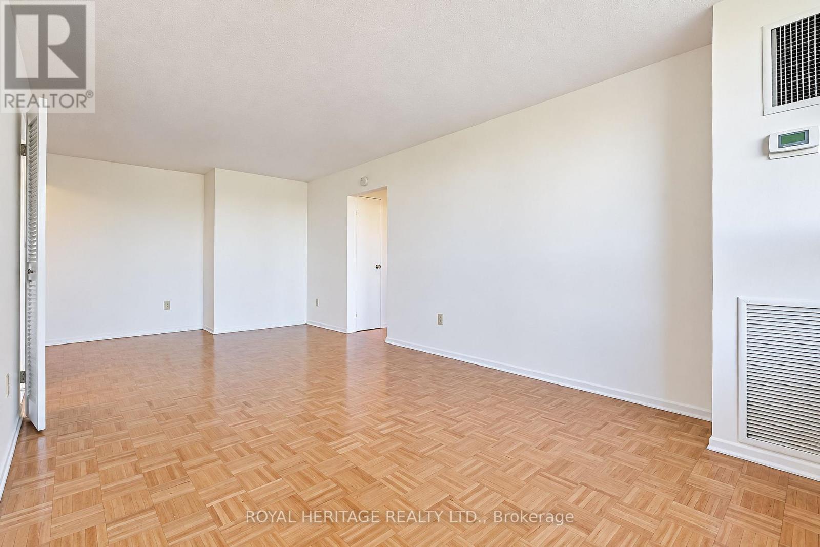 603 - 10 Edgecliff Golfway, Toronto (flemingdon Park), Ontario
