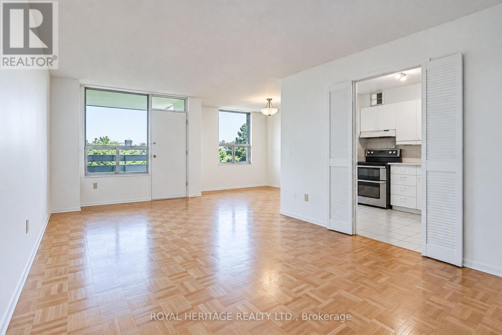 603 - 10 Edgecliff Golfway, Toronto (flemingdon Park), Ontario