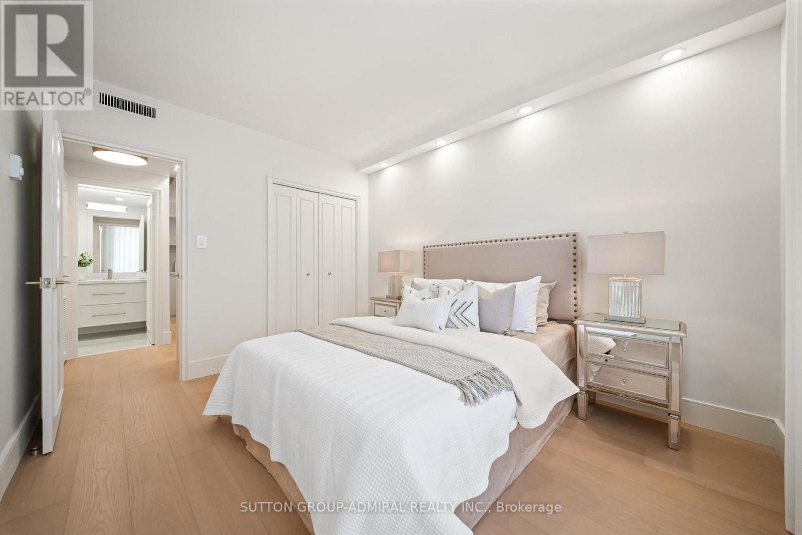 407 - 350 Lonsdale Road, Toronto (forest Hill South), Ontario