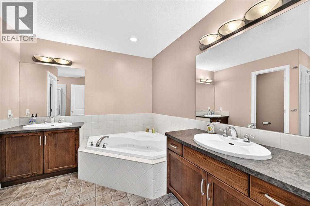 148 Springmere Grove, Chestermere, Alberta