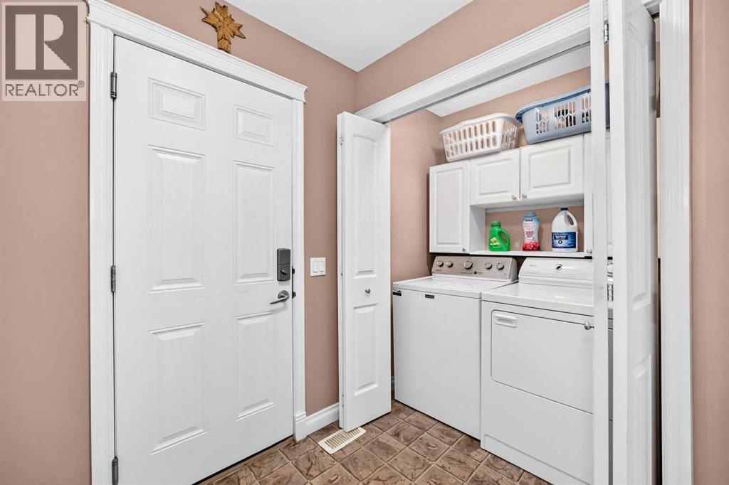 148 Springmere Grove, Chestermere, Alberta
