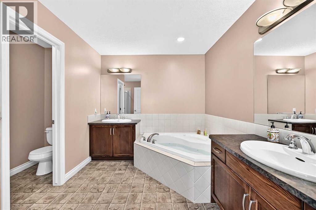 148 Springmere Grove, Chestermere, Alberta