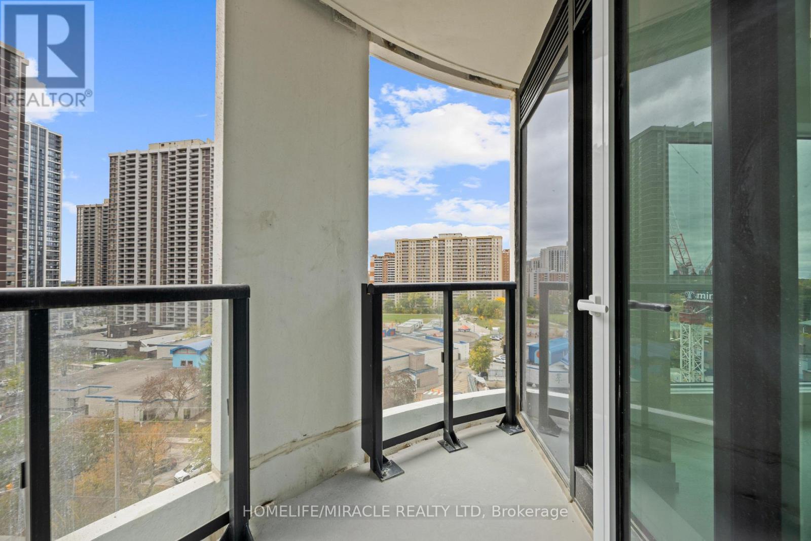 905 - 25 Cordova Avenue, Toronto (islington-city Centre West), Ontario