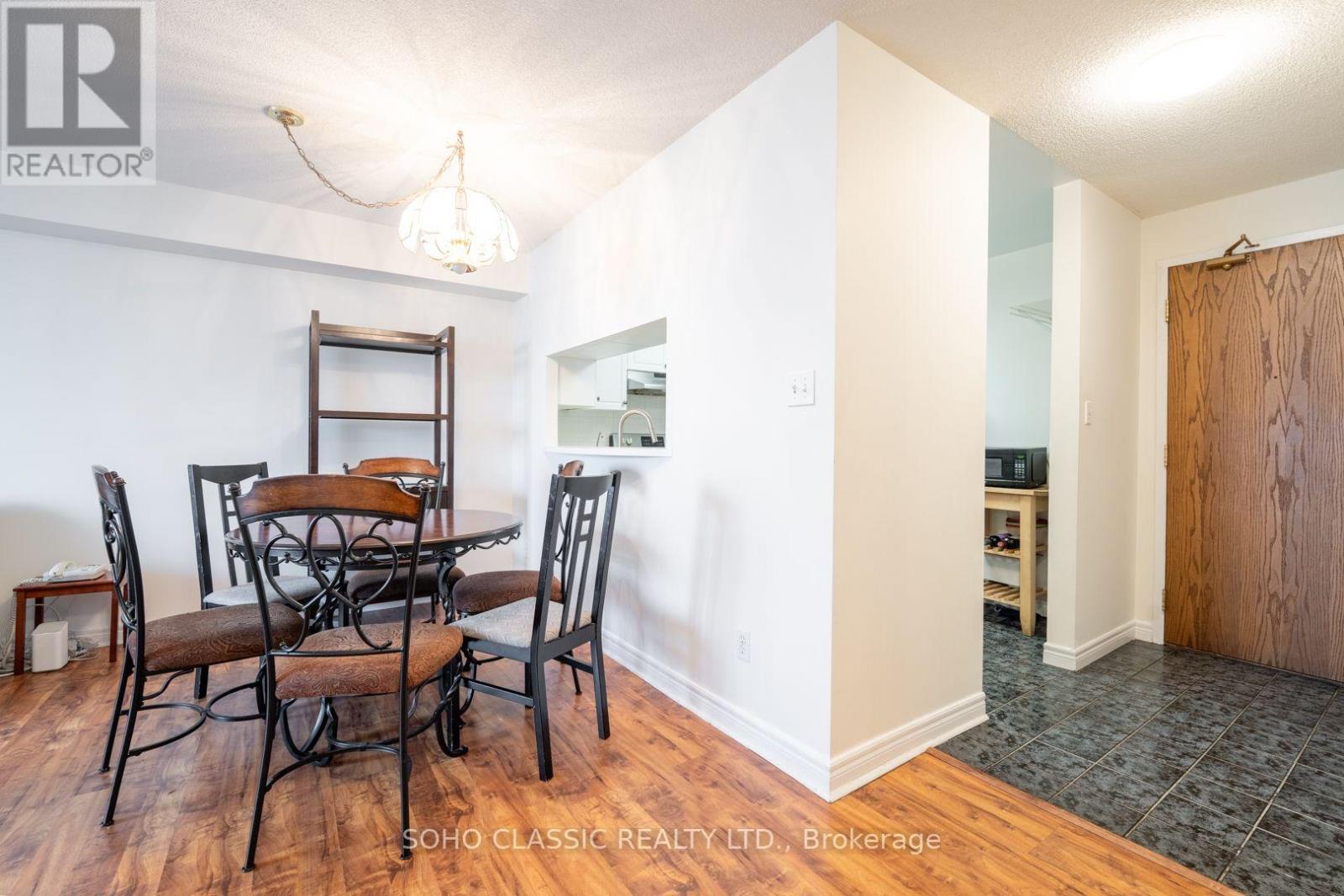 809 - 1700 Eglinton Avenue E, Toronto (victoria Village), Ontario
