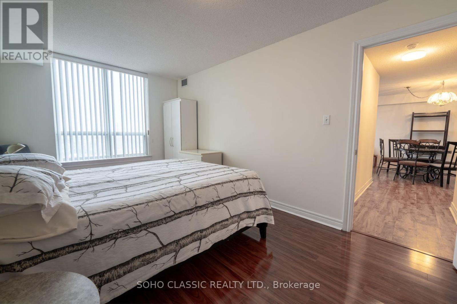 809 - 1700 Eglinton Avenue E, Toronto (victoria Village), Ontario
