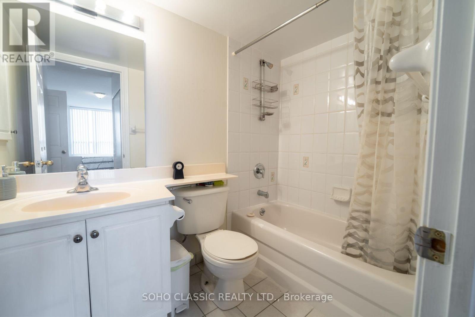 809 - 1700 Eglinton Avenue E, Toronto (victoria Village), Ontario